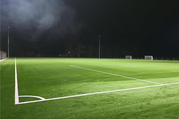 Aanleg kunstgras voetbalveld Wolfsdonk - Sportinfrabouw NV